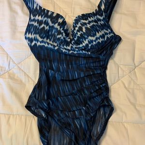Miraclesuit tie dye swimsuit size 6